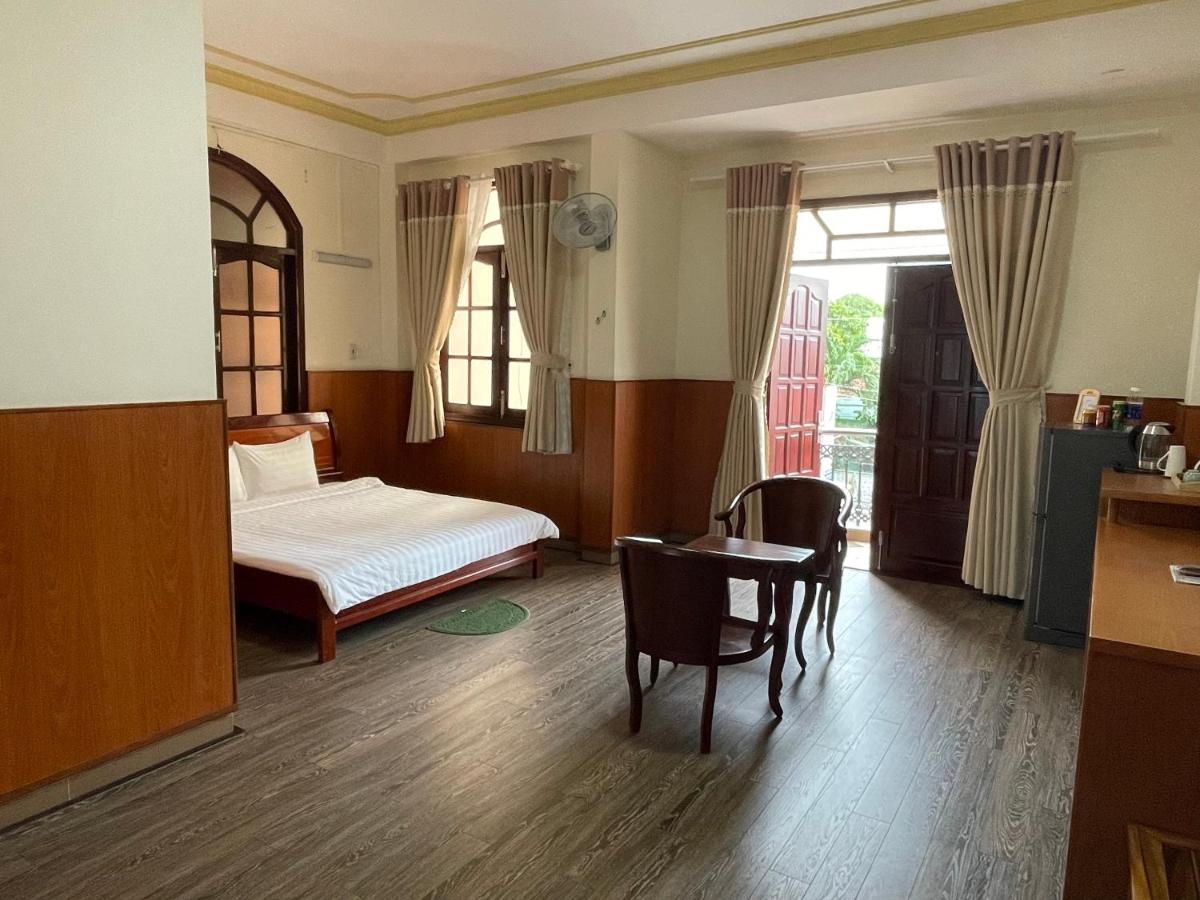 Hotel Khach San Mekong Star Vĩnh Long Exterior foto